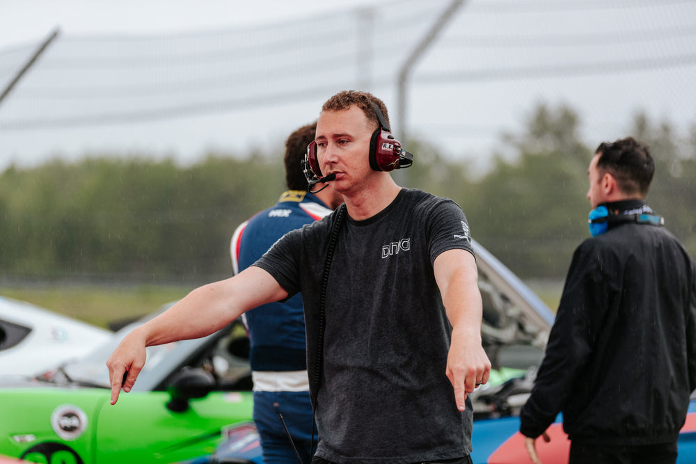 trackside support for porsche race cars